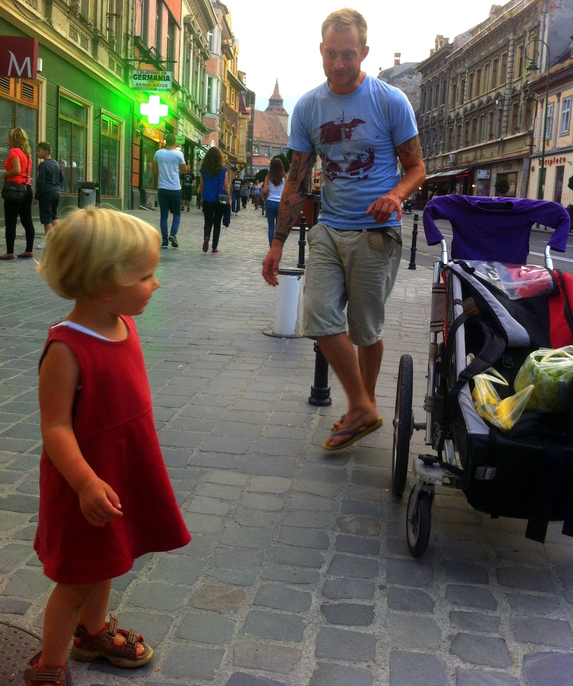 Wir schnuppern Stadtluft in Brasov-auf der Suche nach Veganen Resturants- Mamma Cote- Vegan- Brasov-Rumänien-reisen mit Kind-Urlaub-Frerien-