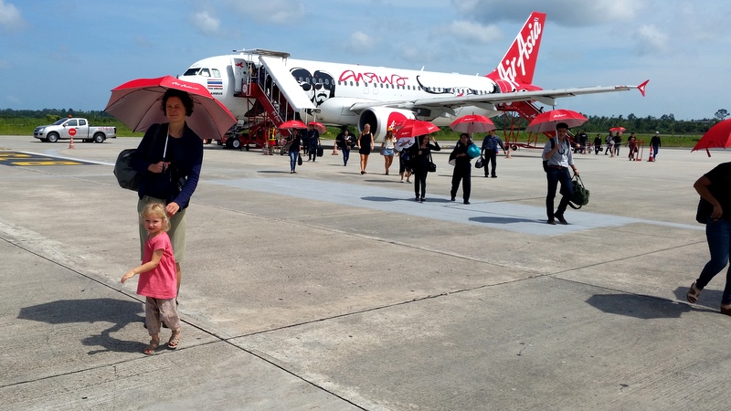Weltreise mit Kind- Winter in Koh Phangan- Air Asia- fliegen mit Kind